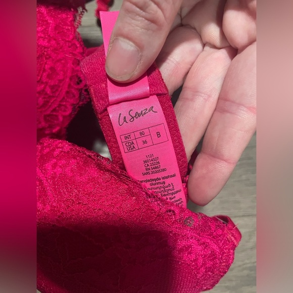 La Senza Beyond Sexy Push Up Bra - Picture 4 of 5